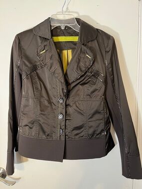 Sportalm Brown designer, blazer by Mirka
Size 38.